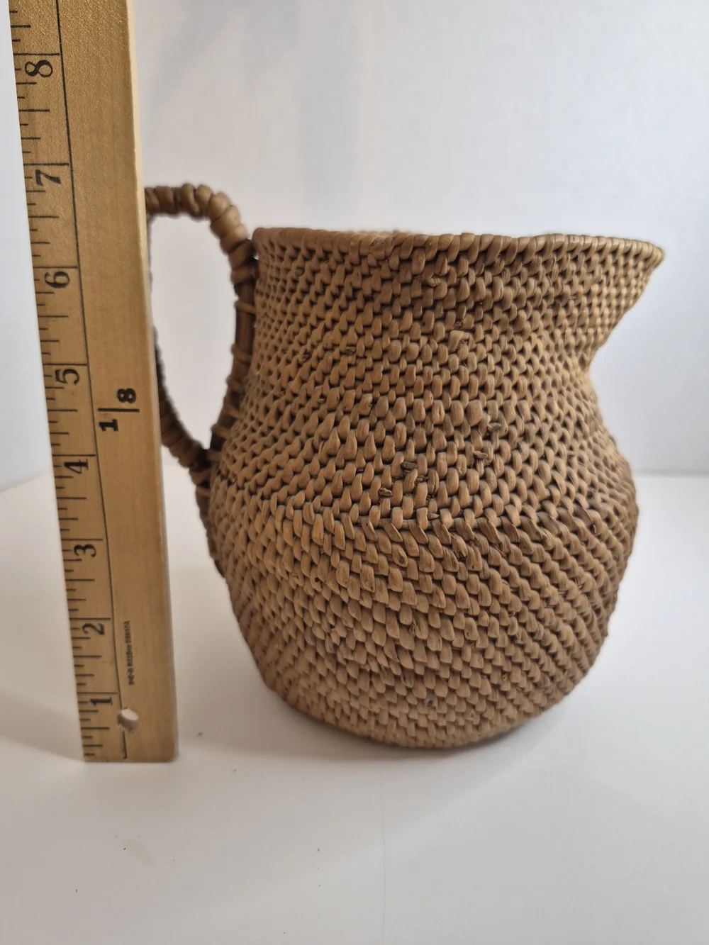 Vintage Woven Rattan Pitcher Vase Wicker Finely Woven Basket Jug with Handle - Picture 9 of 9